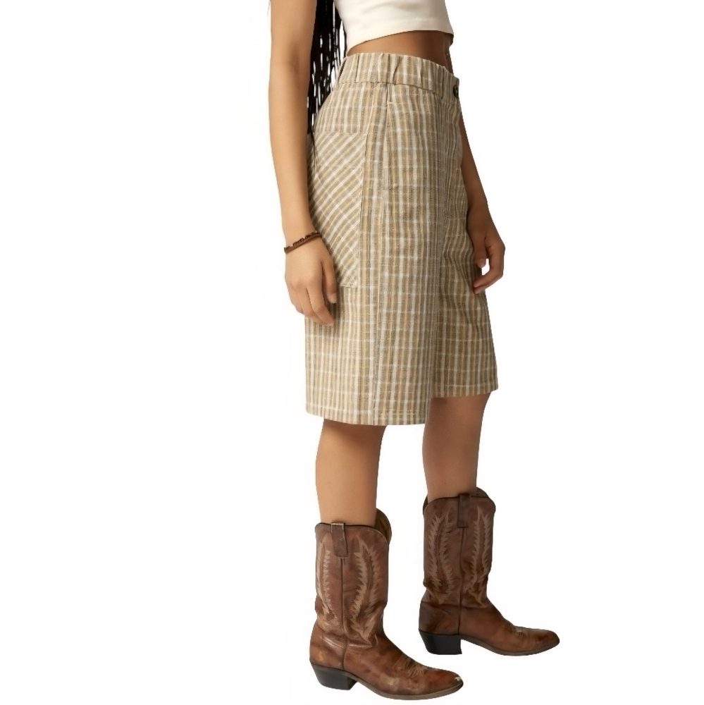 Urban Outfitters Green & Brown Plaid Bermuda Shorts with 2 Side & 1 Back Pocket - Picture 14 of 15